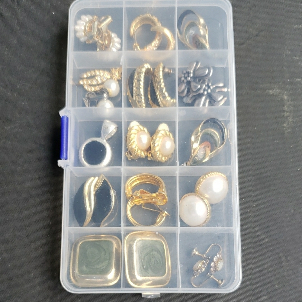 Gold and Silver Jewelry Collection/lot